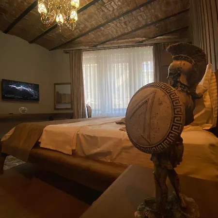 Hotel Alma Port *